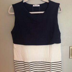 Amazon Nursing top size Medium